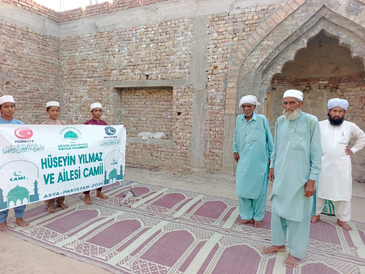  Pakistan'da Hüseyin Yılmaz ve Ailesi adına yapımı süren cami projesinde çalışmalar aralıksız sürüyor (25.04.2025)